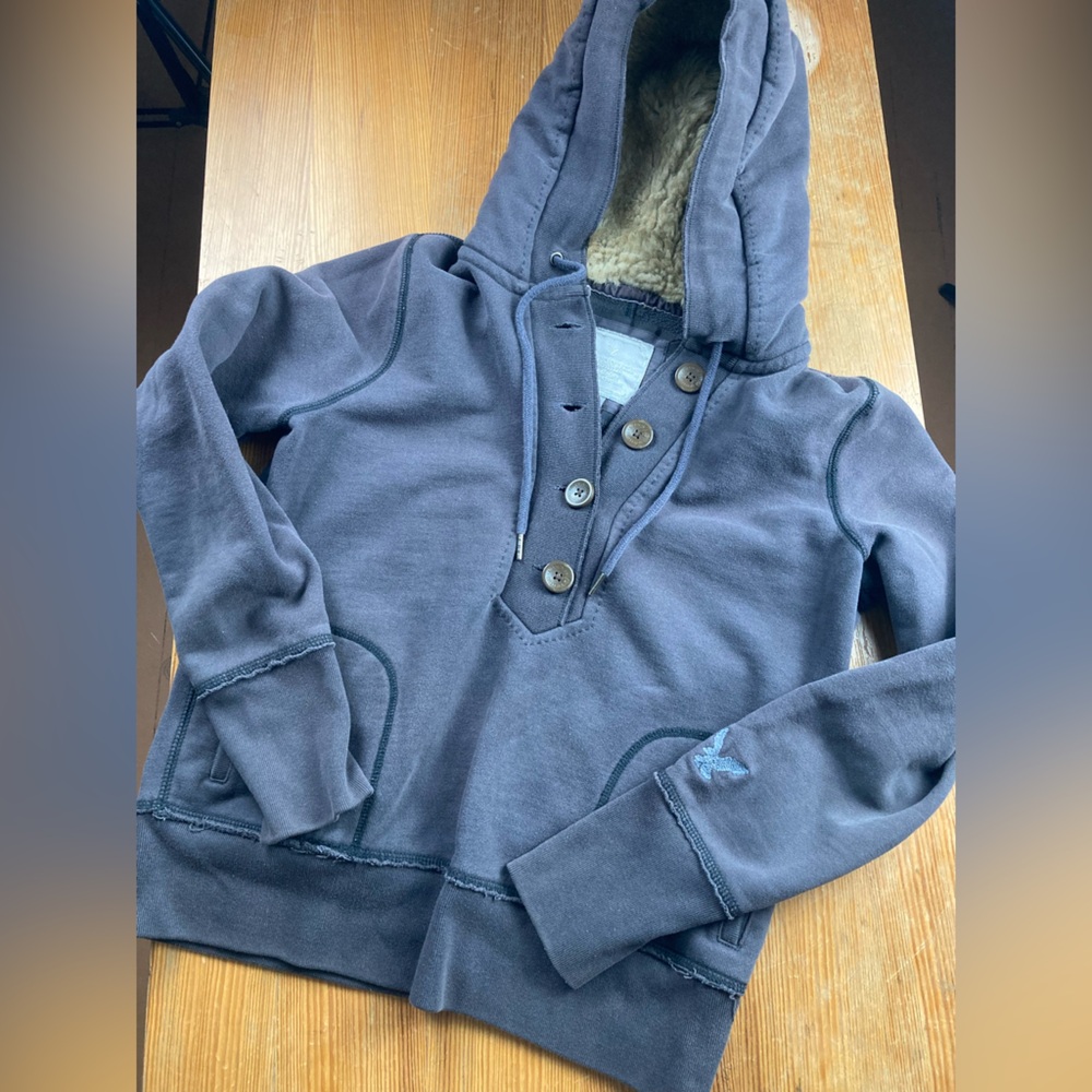 Y2K AE 77 Womens L Faux Fur Sherpa Lined Henley Hoodie Preppy 2000s Gray Swan
